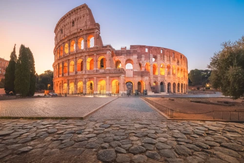Colosseum, Roma — bilete de avion ieftine în Italia cu zbor direct din România