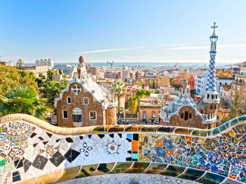 Bilete atracții Barcelona — Park Güell, parcul lui Gaudí cu mozaicuri colorate și panoramă, Carmel