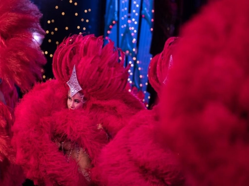 Bilete atracții Paris — Moulin Rouge Pigalle, cabaret emblematic cu spectacol de dans și dinner & show