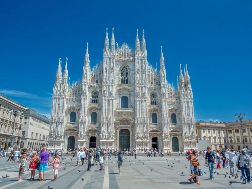 Domul din Milano — bilete de avion ieftine în Italia cu zbor direct din România